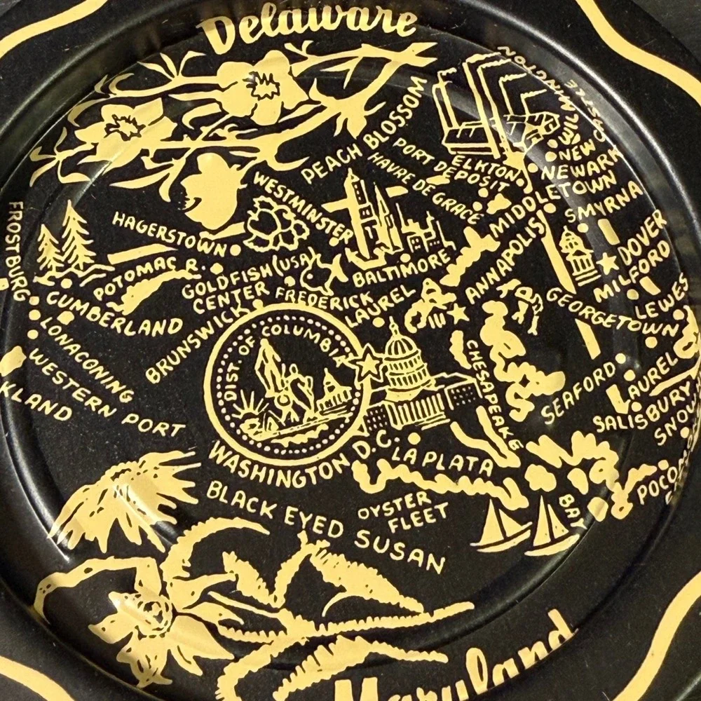 Unbranded vintage souvenir